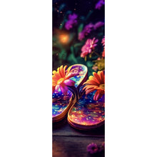 Lade das Bild in den Galerie-Viewer, Leinwandbild Blumige Flipflops Digital Art Panorama Hoch