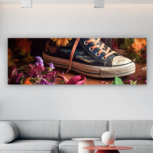 Lade das Bild in den Galerie-Viewer, Leinwandbild Blumiger Jeans Turnschuh Panorama