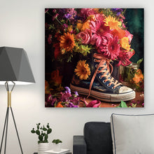 Lade das Bild in den Galerie-Viewer, Leinwandbild Blumiger Jeans Turnschuh Quadrat