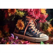 Lade das Bild in den Galerie-Viewer, Aluminiumbild gebürstet Blumiger Jeans Turnschuh Querformat