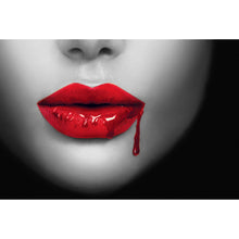 Lade das Bild in den Galerie-Viewer, Leinwandbild Blutige Lippen Querformat