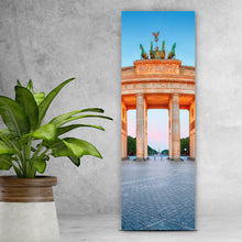 Lade das Bild in den Galerie-Viewer, Leinwandbild Brandenburger Tor Wahrzeichen Panorama Hoch