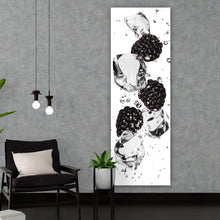 Lade das Bild in den Galerie-Viewer, Poster Brombeeren mit Eiswürfeln Panorama Hoch