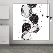 Lade das Bild in den Galerie-Viewer, Poster Brombeeren mit Eiswürfeln Quadrat