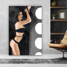 Lade das Bild in den Galerie-Viewer, Spannrahmenbild Brünette in Dessous Hochformat
