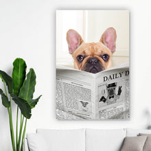 Lade das Bild in den Galerie-Viewer, Poster Bulldogge auf Toilette Hochformat