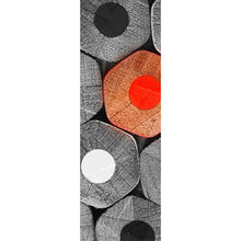 Lade das Bild in den Galerie-Viewer, Poster Buntstifte Schwarz Weiß Panorama Hoch