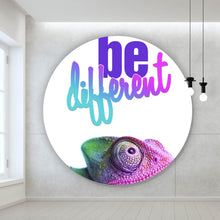 Lade das Bild in den Galerie-Viewer, Aluminiumbild gebürstet Chamäleon Be Different Kreis