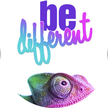 Lade das Bild in den Galerie-Viewer, Aluminiumbild gebürstet Chamäleon Be Different Kreis