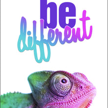 Lade das Bild in den Galerie-Viewer, Poster Chamäleon Be Different Quadrat