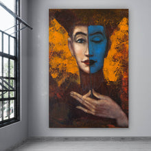 Lade das Bild in den Galerie-Viewer, Leinwandbild Das zweite Gesicht Hochformat
