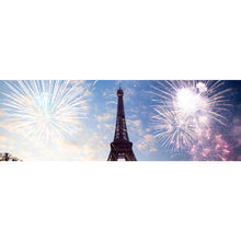 Lade das Bild in den Galerie-Viewer, Leinwandbild Eiffelturm mit Feuerwerk Panorama