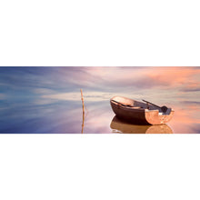 Lade das Bild in den Galerie-Viewer, Poster Einsames Boot bei Sonnenuntergang Panorama