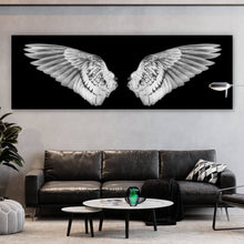 Lade das Bild in den Galerie-Viewer, Leinwandbild Engelsflügel auf schwarzem Hintergrund Panorama