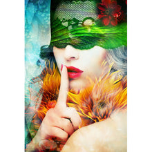 Lade das Bild in den Galerie-Viewer, Spannrahmenbild Florale Collage einer Frau Hochformat