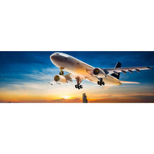 Lade das Bild in den Galerie-Viewer, Aluminiumbild Flugzeug über der Stadt Panorama