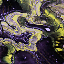 Lade das Bild in den Galerie-Viewer, Poster Fluid Art Violett und Gelb Quadrat