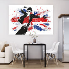 Lade das Bild in den Galerie-Viewer, Poster Frau mit Flagge im Grunge Look Querformat