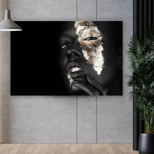 Lade das Bild in den Galerie-Viewer, Spannrahmenbild Frau mit Gold Make-Up No.1 Querformat