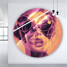 Lade das Bild in den Galerie-Viewer, Aluminiumbild Frauengesicht mit Brille Modern Art Kreis