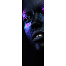 Lade das Bild in den Galerie-Viewer, Aluminiumbild gebürstet Frauenportrait Neon No.1 Panorama Hoch