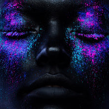 Lade das Bild in den Galerie-Viewer, Aluminiumbild gebürstet Frauenportrait Neon No.3 Quadrat