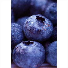 Lade das Bild in den Galerie-Viewer, Poster Frische Heidelbeeren Hochformat