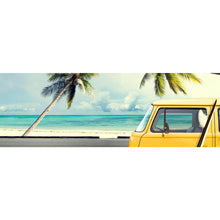 Lade das Bild in den Galerie-Viewer, Acrylglasbild Gelber Oldtimer am Strand Panorama