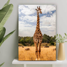 Lade das Bild in den Galerie-Viewer, Leinwandbild Giraffe in Kenia Hochformat