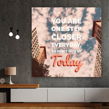 Lade das Bild in den Galerie-Viewer, Poster Give Up Quadrat
