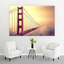 Lade das Bild in den Galerie-Viewer, Leinwandbild Golden Gate Bridge im Nebel Querformat