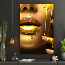 Lade das Bild in den Galerie-Viewer, Leinwandbild Goldene Lippen No.4 Hochformat
