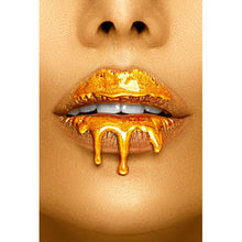 Lade das Bild in den Galerie-Viewer, Spannrahmenbild Goldfarbene Lippen Hochformat