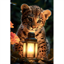 Lade das Bild in den Galerie-Viewer, Acrylglasbild Goldiges kleines Leopardenkind Hochformat