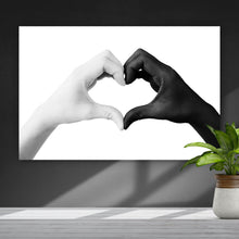 Lade das Bild in den Galerie-Viewer, Leinwandbild Hände in Herzform Querformat