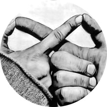 Lade das Bild in den Galerie-Viewer, Aluminiumbild gebürstet Hände Zeichenstil Vintage Kreis