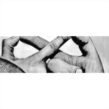 Lade das Bild in den Galerie-Viewer, Spannrahmenbild Hände Zeichenstil Vintage Panorama