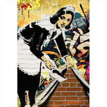 Lade das Bild in den Galerie-Viewer, Aluminiumbild Hausmädchen Graffiti Banksy Hochformat
