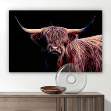 Lade das Bild in den Galerie-Viewer, Spannrahmenbild Highland Rind auf Schwarz Querformat