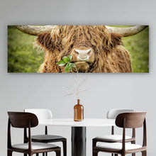 Lade das Bild in den Galerie-Viewer, Poster Hochlandrind mit Nasenring Panorama