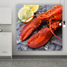 Lade das Bild in den Galerie-Viewer, Leinwandbild Hummer auf Eis Quadrat