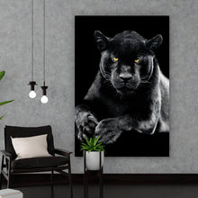 Lade das Bild in den Galerie-Viewer, Poster Jaguar auf schwarzem Hintergrund Hochformat
