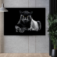 Lade das Bild in den Galerie-Viewer, Leinwandbild Jaguar auf schwarzem Hintergrund Querformat