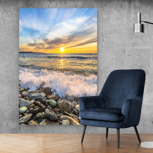 Lade das Bild in den Galerie-Viewer, Leinwandbild Kiesstrand in Korsika Hochformat