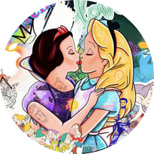 Lade das Bild in den Galerie-Viewer, Aluminiumbild gebürstet Kiss different Pop Art Kreis