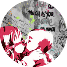 Lade das Bild in den Galerie-Viewer, Aluminiumbild gebürstet Kissing Kids Pop Art Kreis