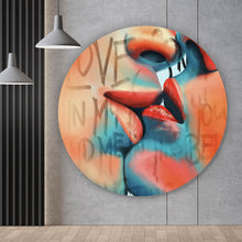 Lade das Bild in den Galerie-Viewer, Aluminiumbild gebürstet Küssende Lippen Street Art Kreis