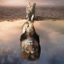 Lade das Bild in den Galerie-Viewer, Spannrahmenbild Kleiner Löwe Motivation Quadrat