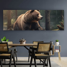 Lade das Bild in den Galerie-Viewer, Poster Kletternder Bär im Wald Panorama