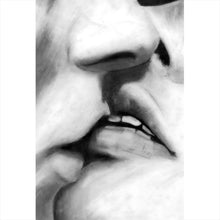 Lade das Bild in den Galerie-Viewer, Aluminiumbild Küssende Lippen Vintage Zeichenstil Hochformat